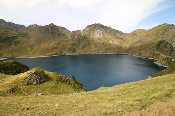 Fototapeta na wymiar Bagnères de Bigorre - Pic du Midi - Le Lac Bleu