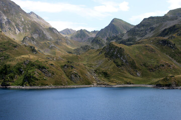 Fototapeta na wymiar Bagnères de Bigorre - Pic du Midi - Le Lac Bleu