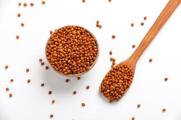 Pigeon pea in bowl on white background