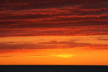 Fototapeta premium sunset over the sea