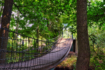 Kettenbrücke über die Parthe im Park Rosental Leipzig, Sachsen, Deutschland