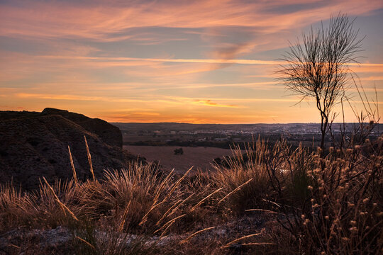 sunset beetwen of the mountains