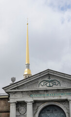 Obraz premium The spire of the Peter and Paul Cathedral in St. Petersburg