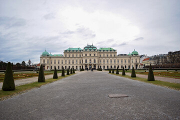Schloss Belvedere mit Schlossgarten und keinen Touristen im Winter, Wien Österreich