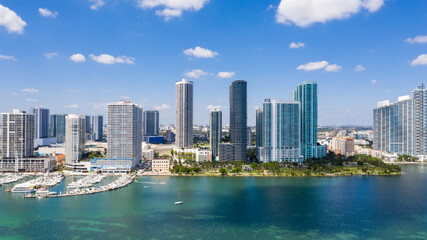 Miami Edge water Marina - obrazy, fototapety, plakaty