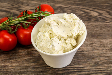 Soft cream cheese with herbs