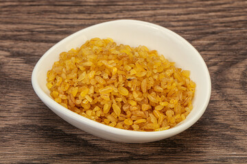 Vegetarian cuisine - dry bulgur for cooking