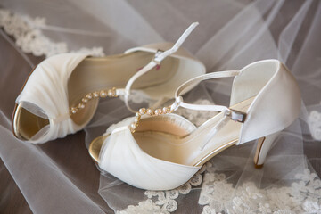 wedding white shoes