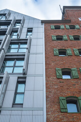 Gdańsk kamienice i hotel Radisson nad Motławą © Dominika