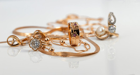 Sets of gold jewelry for girls