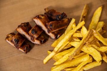Fries and ribs 