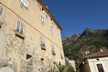 Fototapeta na wymiar Village de Lama en Corse