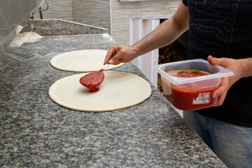 il pomodoro sulla pizza
