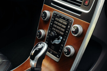 Gear shift lever of an automatic gearbox car