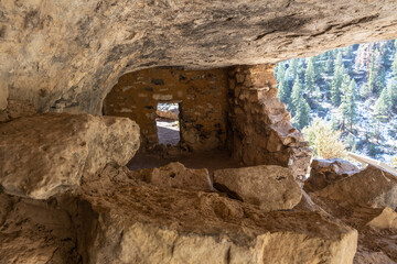 A 2 room ruined Pueblo dwellings, with a connecting passage way, Island Trail, Walnut Canyon National Monument, Arizona
