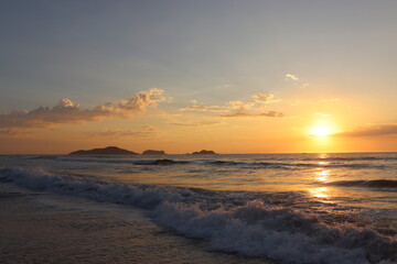 Sun dawn beach © eloylia