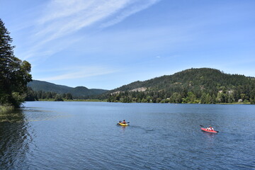 Fototapeta na wymiar kayak on the lake