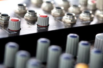 Sound mixer A rotary knob adjusts machine that allows voice control sound studio