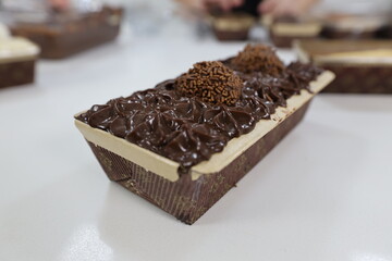 CHOCOLATE CAKE NUTS BRIGADEIRO NINHO