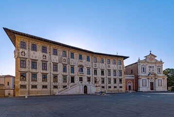 Fototapeta na wymiar Die Piazza del Cavalieri in Pisa in der Toskana in Italien 