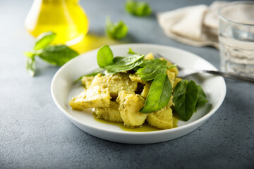 Potato salad with spinach and pesto sauce