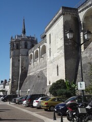 Fototapeta na wymiar Befestigungsmauern und Hubertuskapelle des Château Amboise, Frankreich