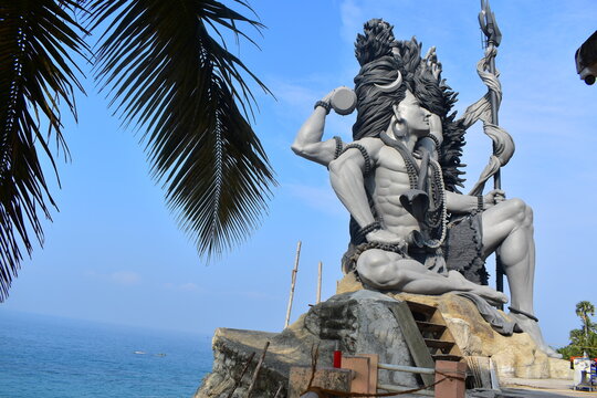 Lord Siva  Statue in Aazhimala Siva Temple