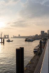 Fototapeta premium sunset over hamburg city harbor 