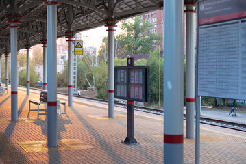 Railway station on the Mozhaisk direction. Platform with roof and posts.