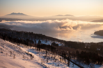 Fototapeta na wymiar 冬の美幌町 美幌峠の早朝の風景