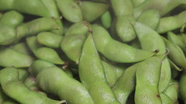 茹でたての枝豆