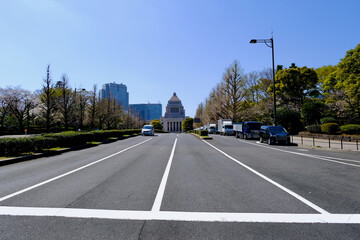 Fototapeta na wymiar 【東京】国会議事堂（春）