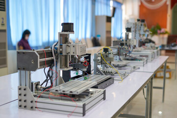 Mini CNC machines for education, assembly, and test run in the classroom.