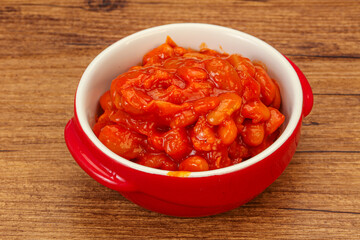 Baked kidney with tomato and pepper