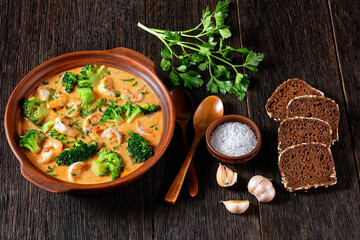 Creamy Tomato Soup with Shrimp and Broccoli