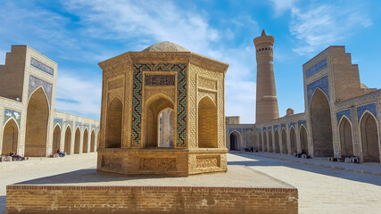 Fototapeta na wymiar Beautiful medieval architecture of Bukhara. Uzbekistan
