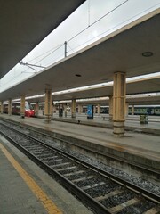 Obraz premium railway station platform