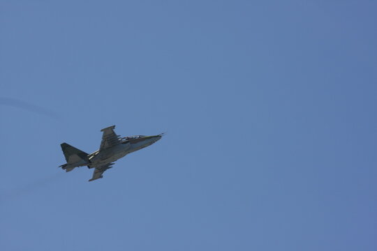 Assault bomber aerobatics