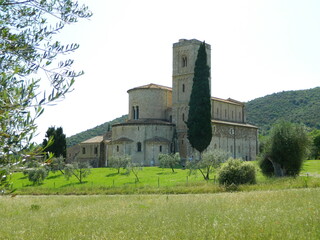 аббатство,Италия