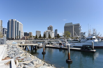 Fototapeta na wymiar San Diego harbor
