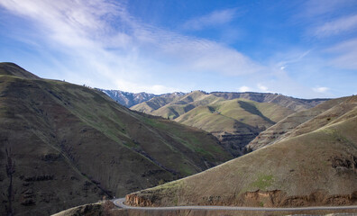 road to the mountains