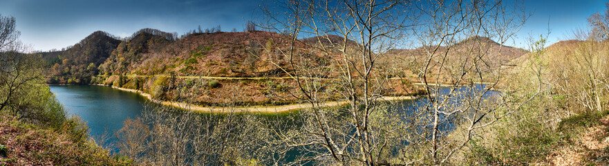 Embalse de añarbe y su entorno natural