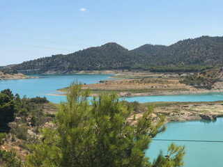 Fototapeta na wymiar beautiful reservoir landscape, located in Spain.