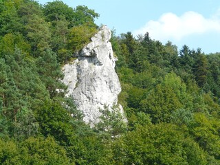 OJCÓW , POLSKA -OSTANIEC W DOLINIE PRĄDNIKA