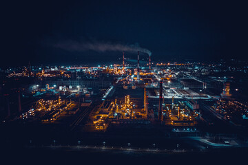 Oil refinery night - 423604650
