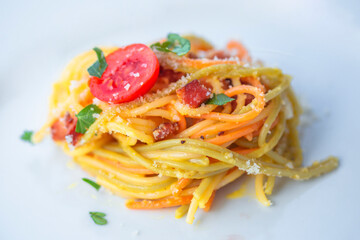 Spaghetti alla carbonara, receita italiana