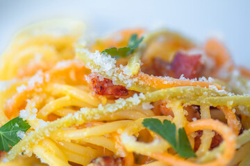 Spaghetti alla carbonara, receita italiana