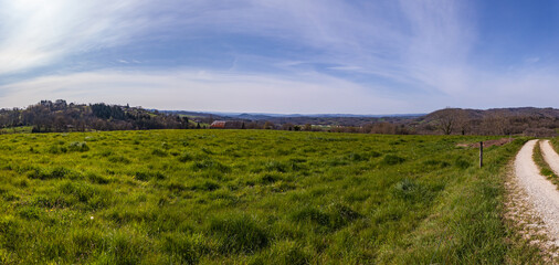 Lostanges (Corrèze, France) - Vue panoramique de la campagne corrèzienne