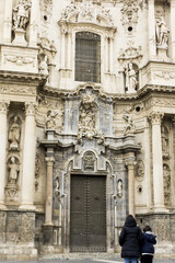 Obraz premium entrance door to the cathedral of murcia, spain.