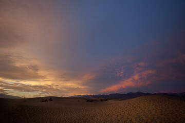 Obraz premium sunset in the desert